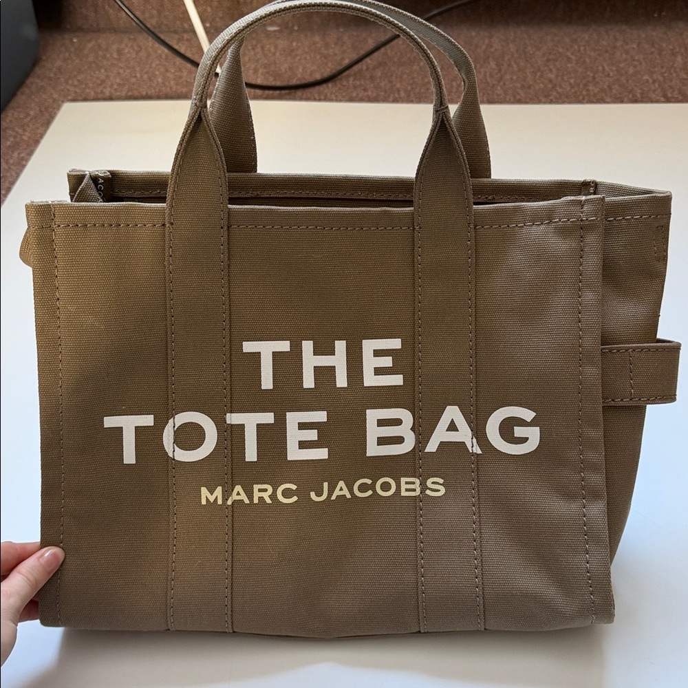 Marc Jacobs Olive Green Tote Bag - Picture 2 of 5